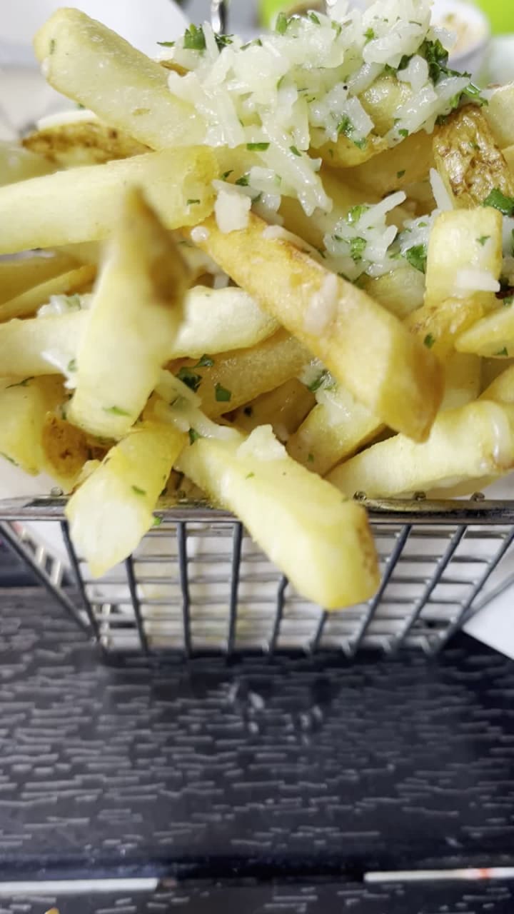 Handcraft Kitchen & Cocktails