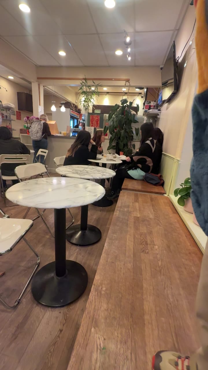 Video review of Golden Island Cafe