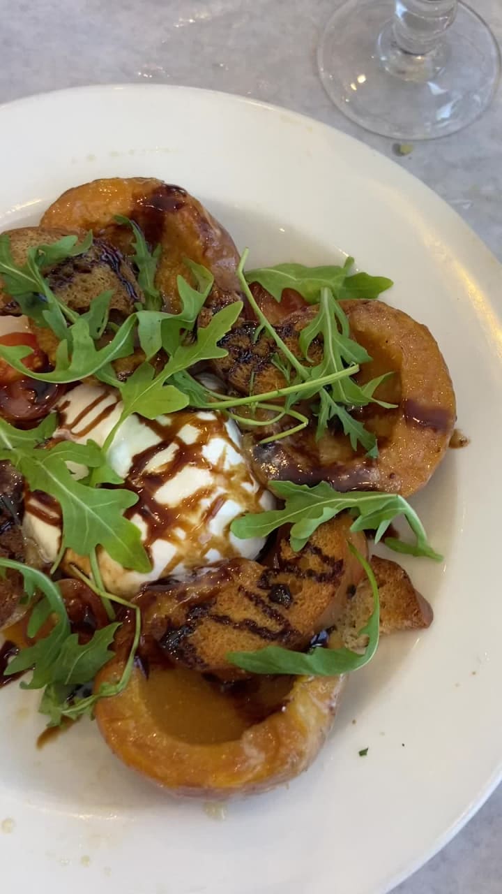 Felix’s Restaurant & Oyster Bar