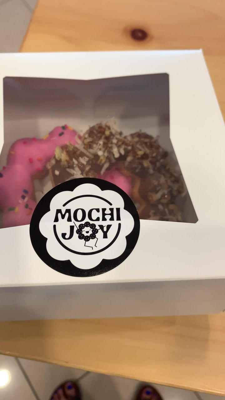 Mochi Joy Donuts
