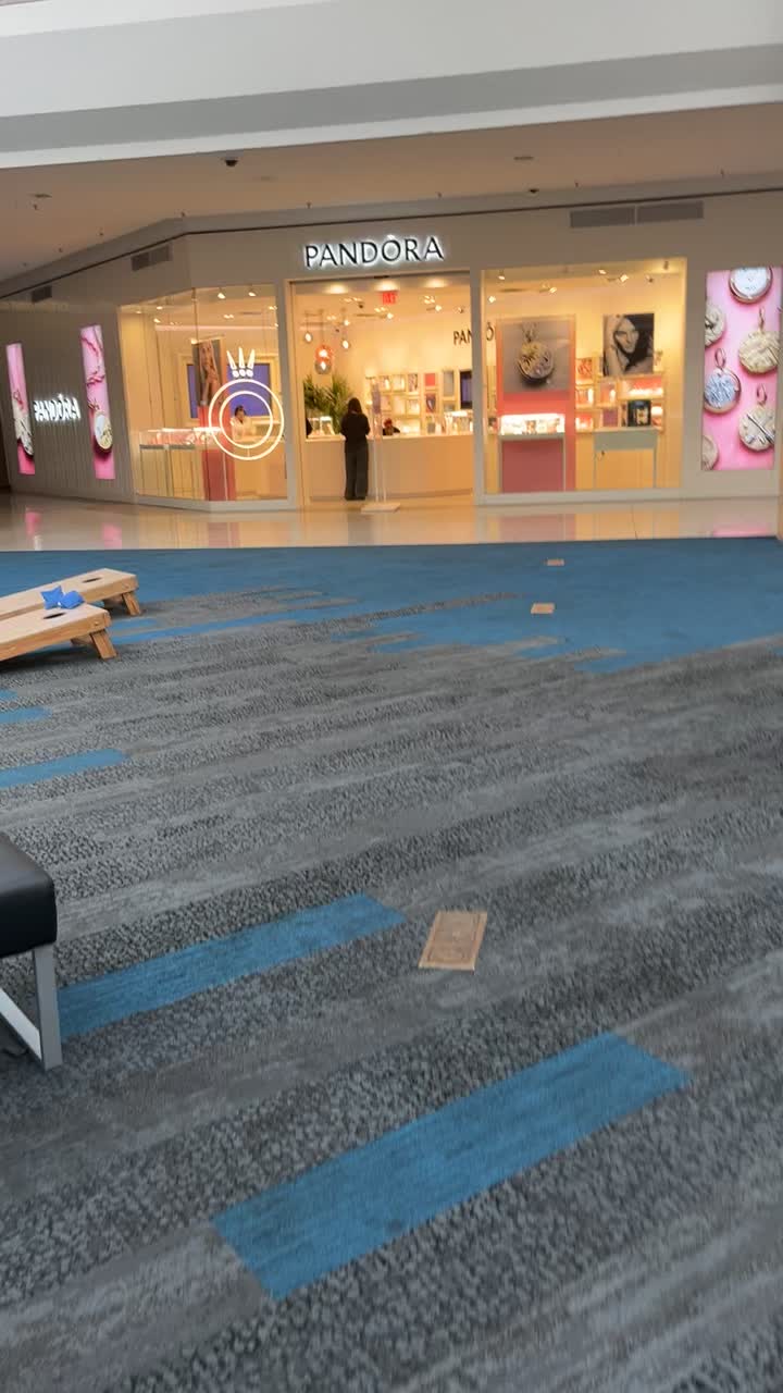 Video review of Hollister Southlake Mall