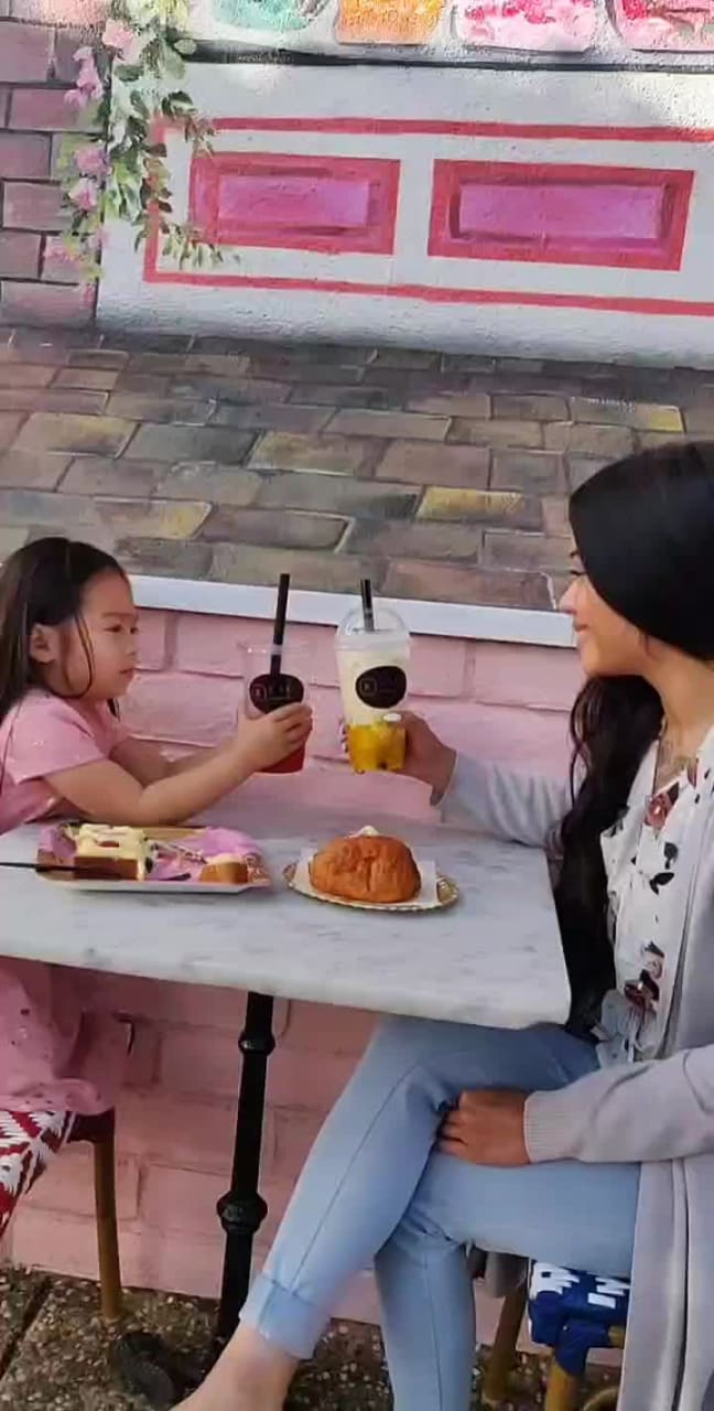 K Cafe Patisserie & Tea House