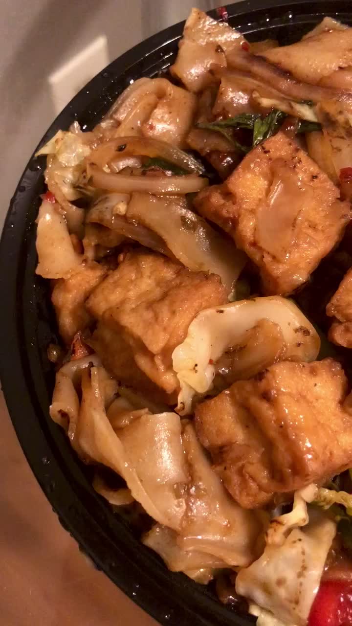 Video review of Thai Cuisine