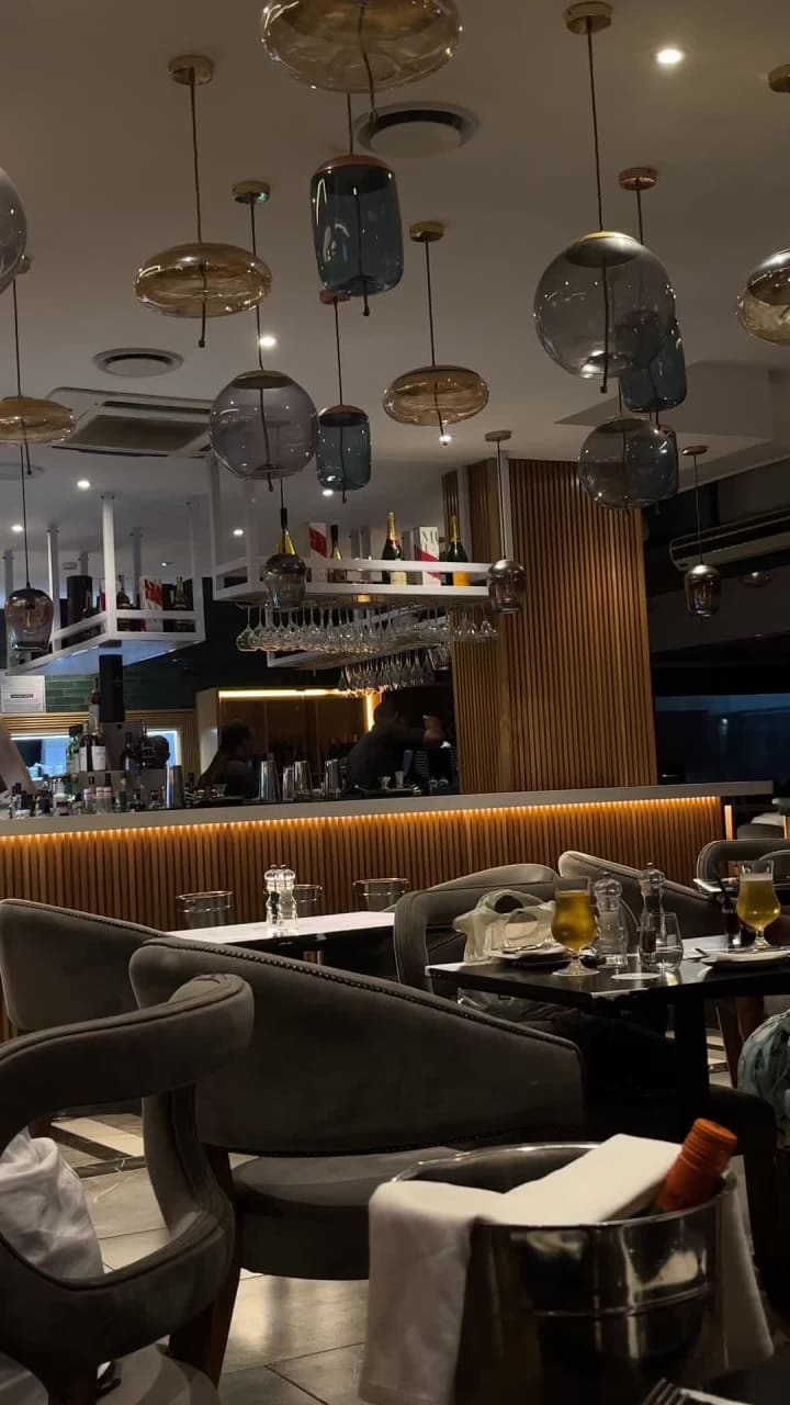 Platinum Belt Lounge