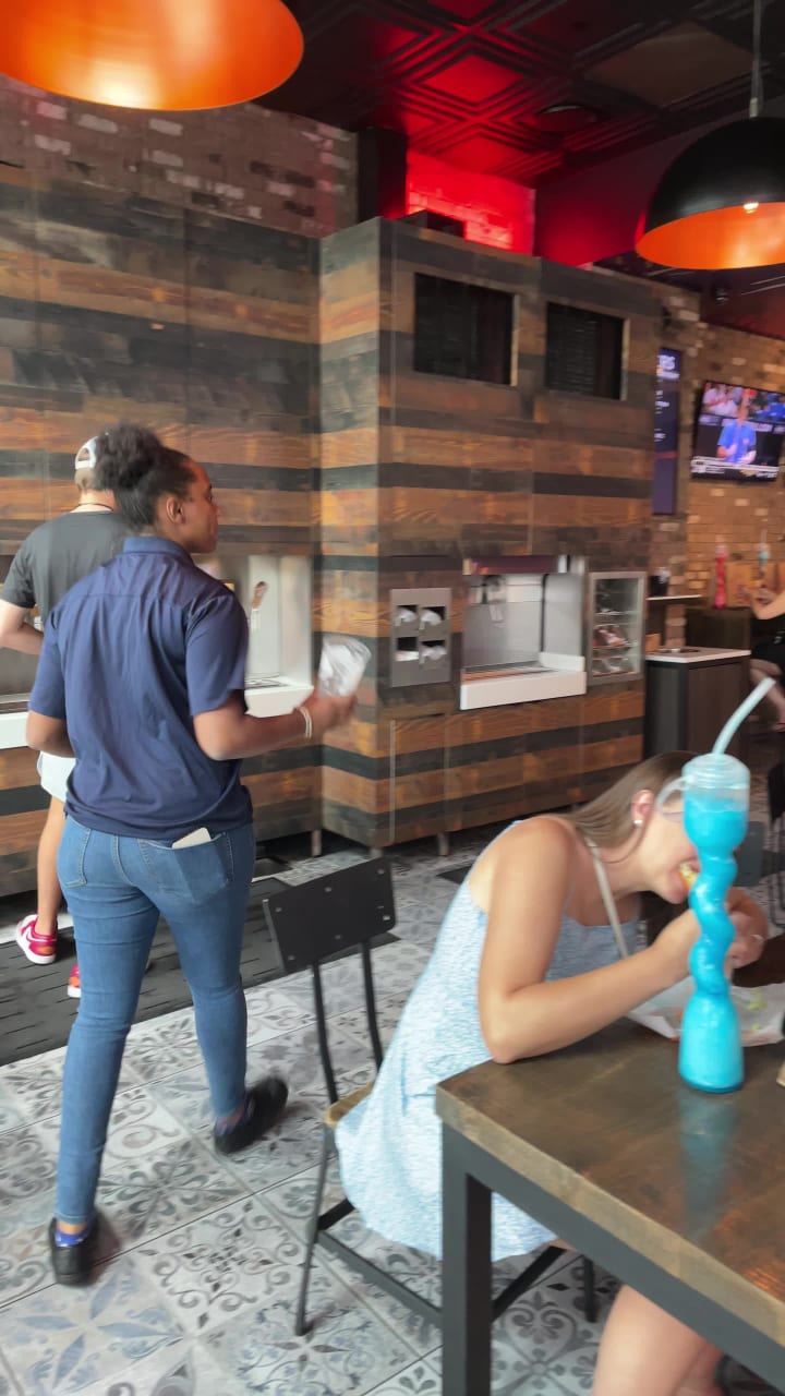 Video review of Taco Bell