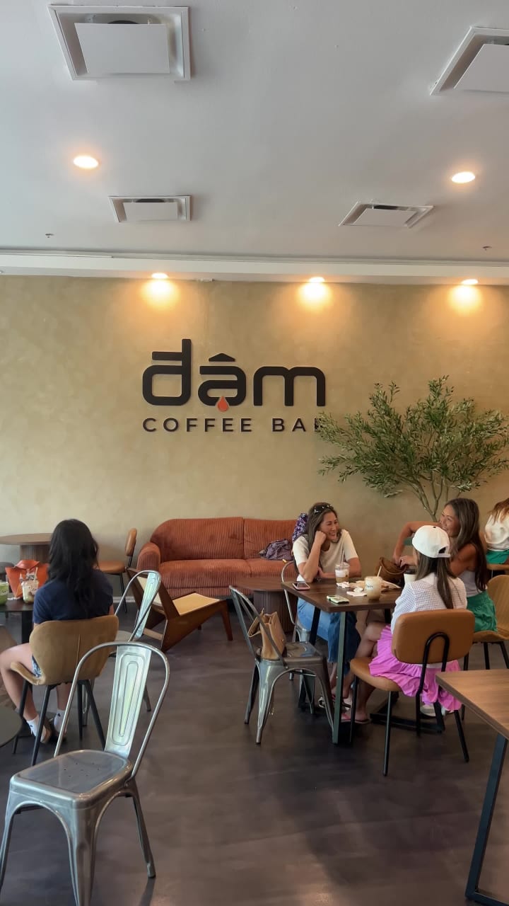 Dâm Coffee Bar