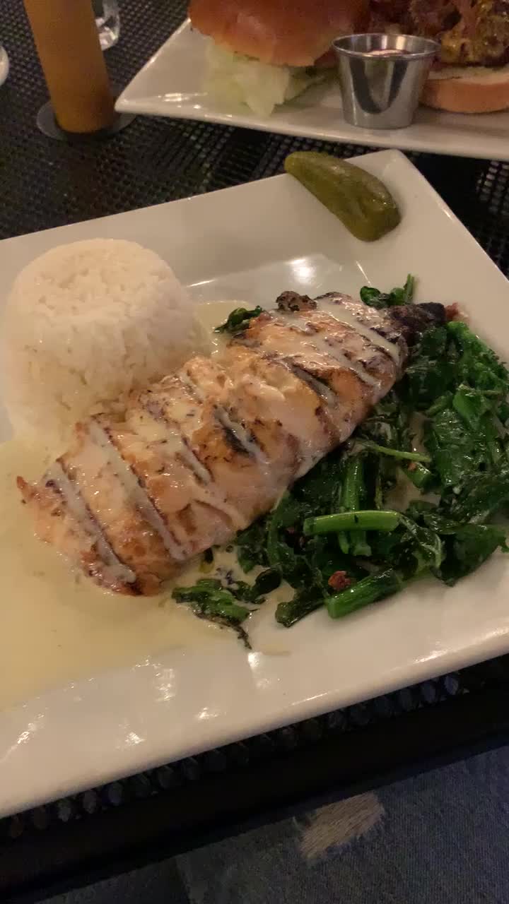 Video review of Campagne House