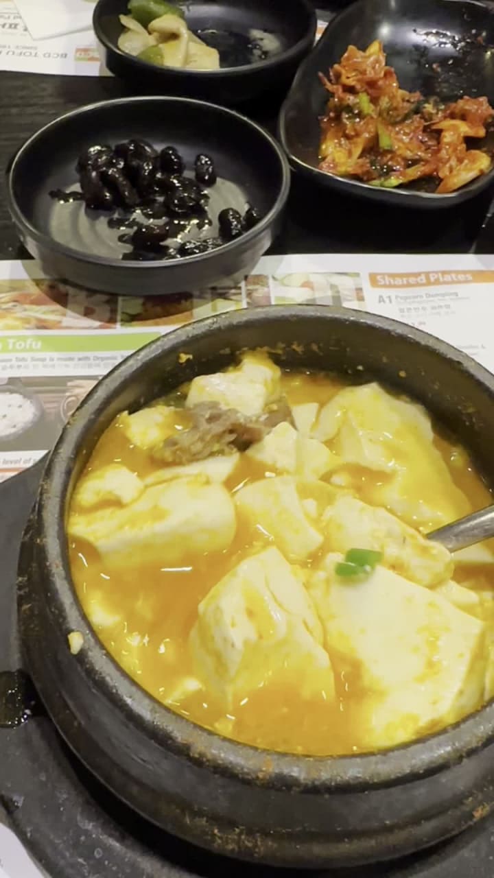 Video review of BCD Tofu House