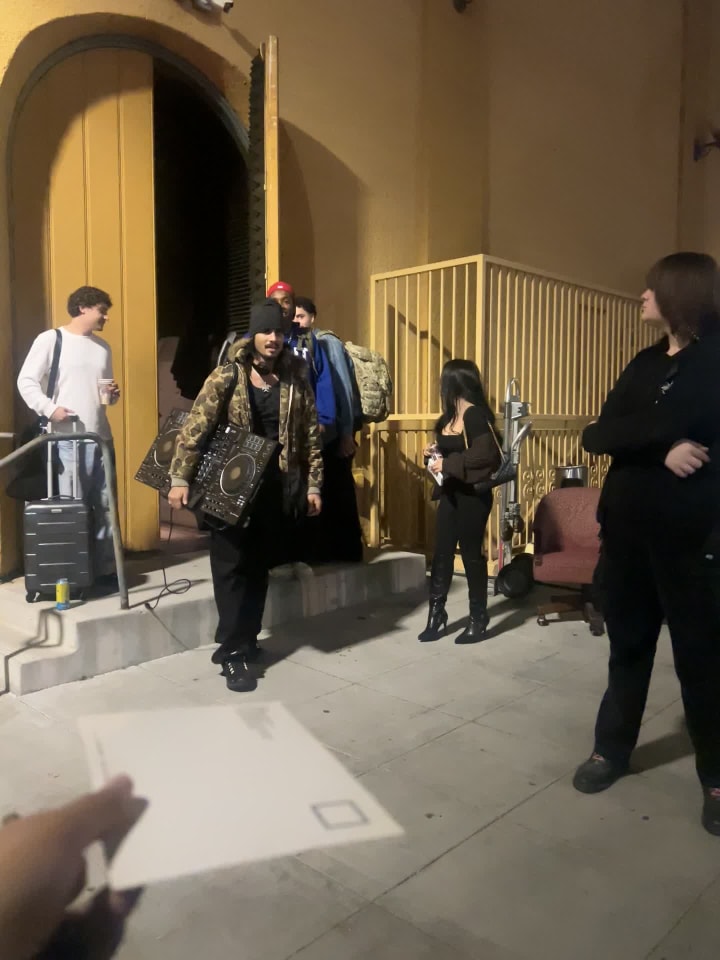 Video review of West Coast Tavern