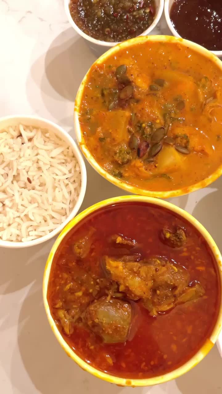 Video review of Vij's