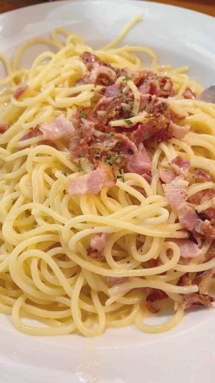 Video review of Spoon House