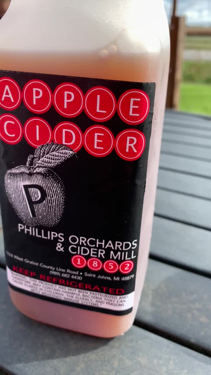 Phillips Orchards & Cider Mill Gatehouse Market