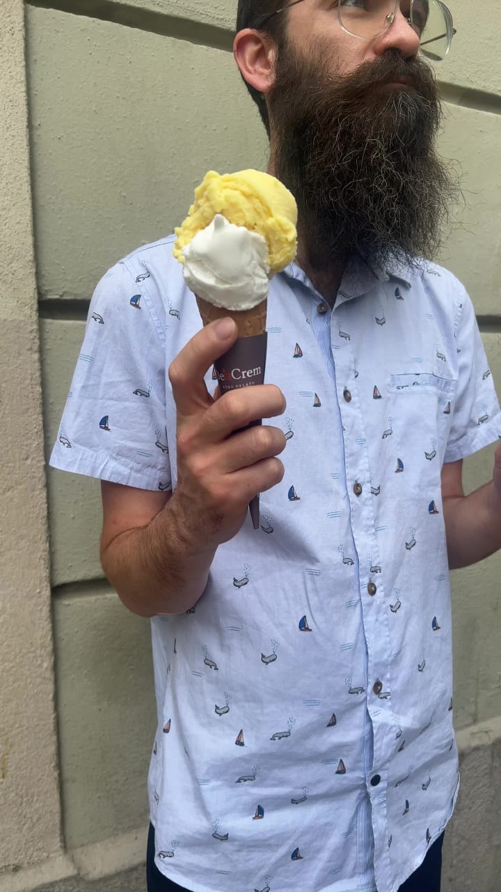 Video review of DelaCrem