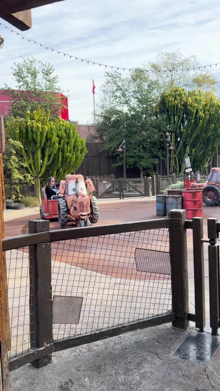 Video review of Mater's Junkyard Jamboree