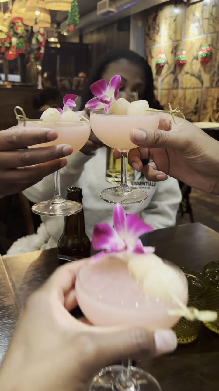 Video review of Born Thai