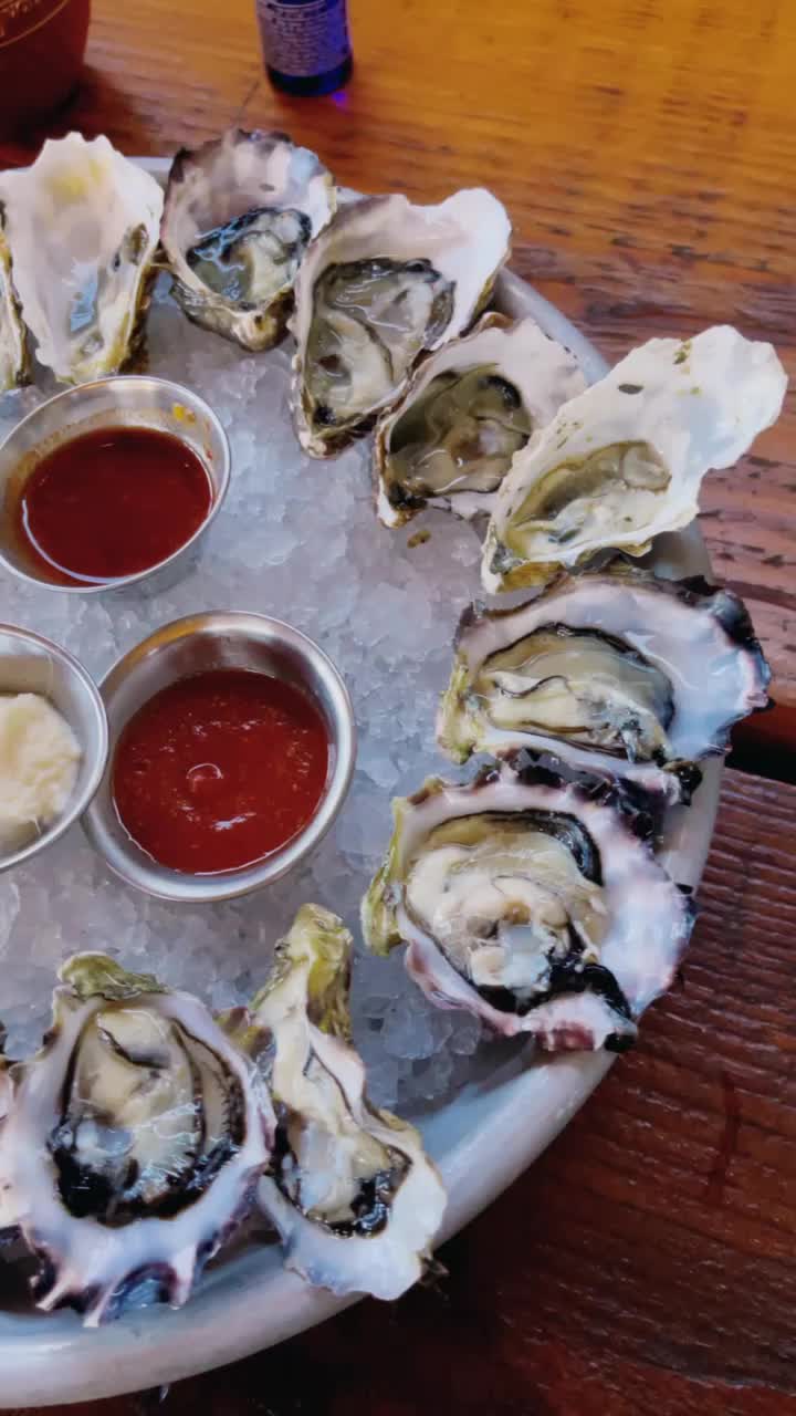 Rustic House Oyster Bar and Grill - San Carlos