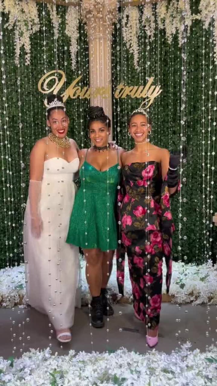 Bridgerton Experience