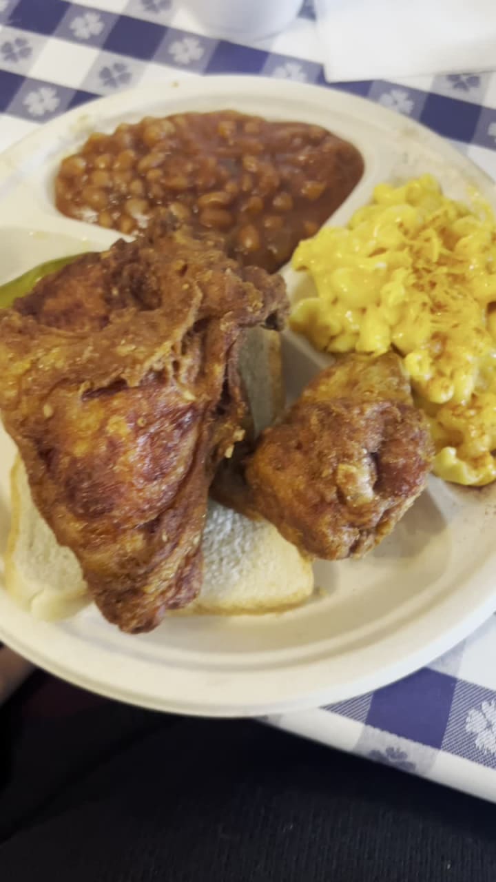 Video review of Gus's World Famous Fried Chicken