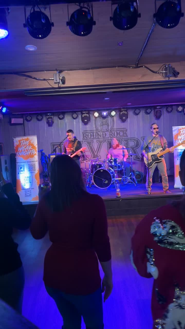 Video review of Round Rock Tavern