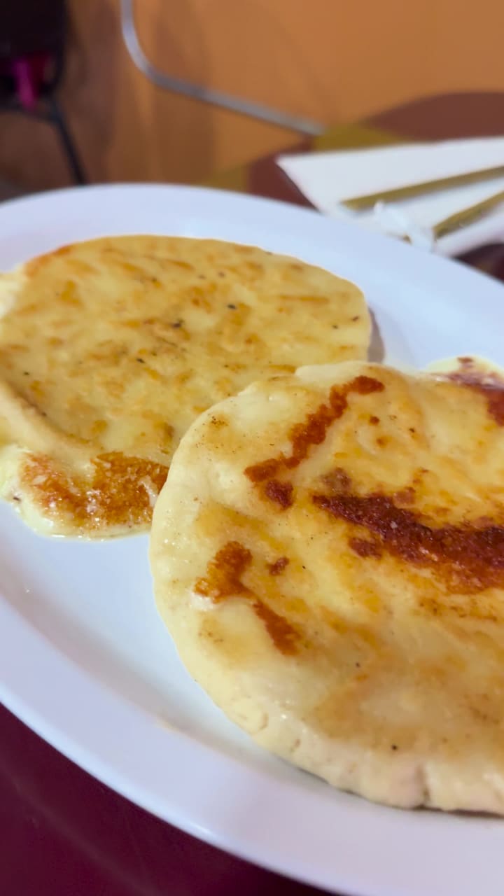 El Sabrosito Restaurant y Pupusaria