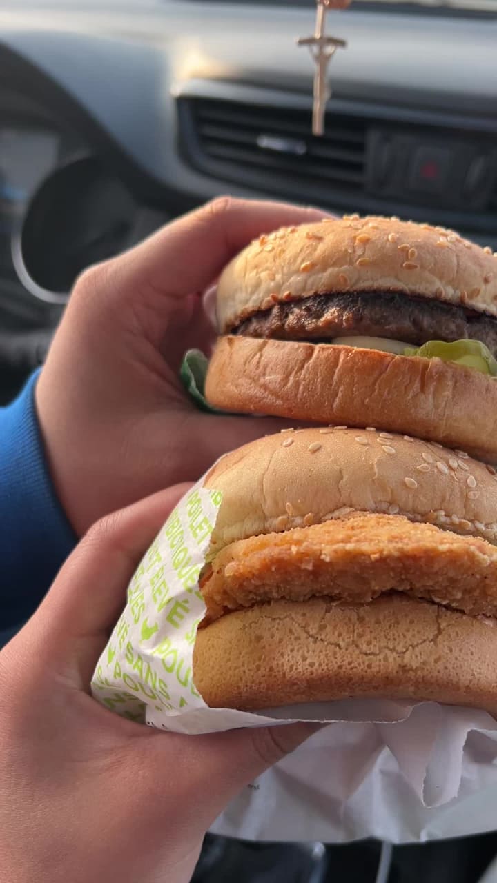 Video review of A&W Restaurant