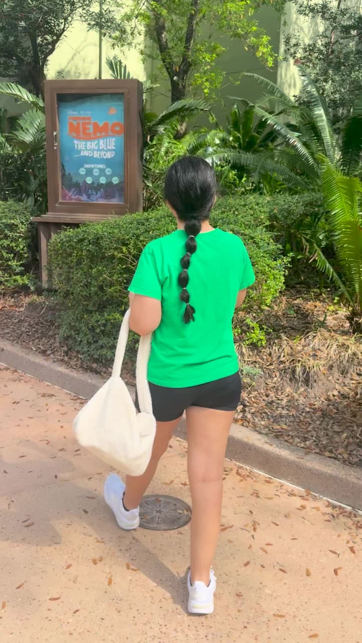 Video review of Finding Nemo - The Musical