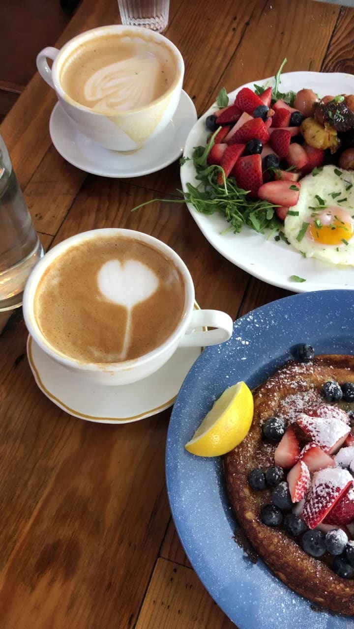 Video review of Maison Cafe + Market