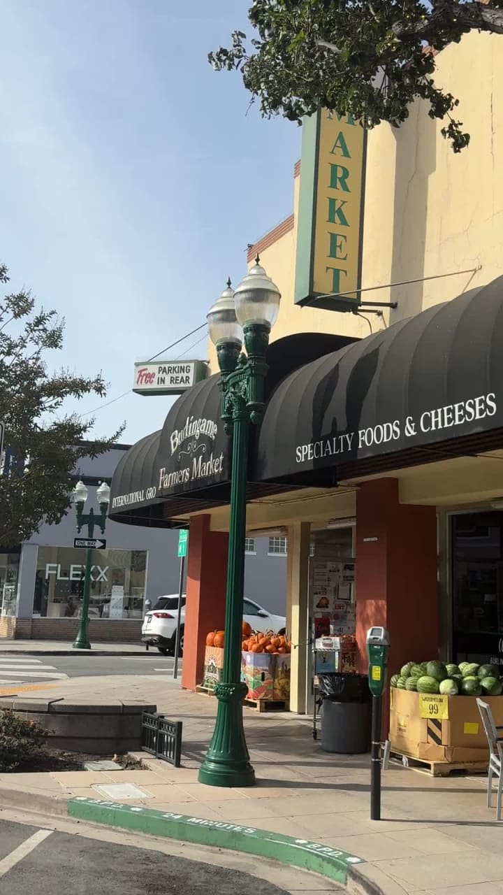 Video review of Burlingame Farmers Market