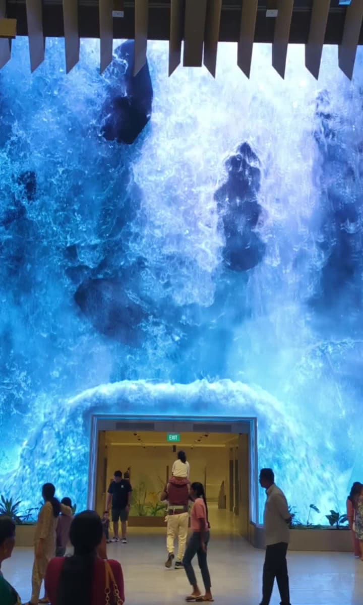 Changi Airport Terminal 2 Departure