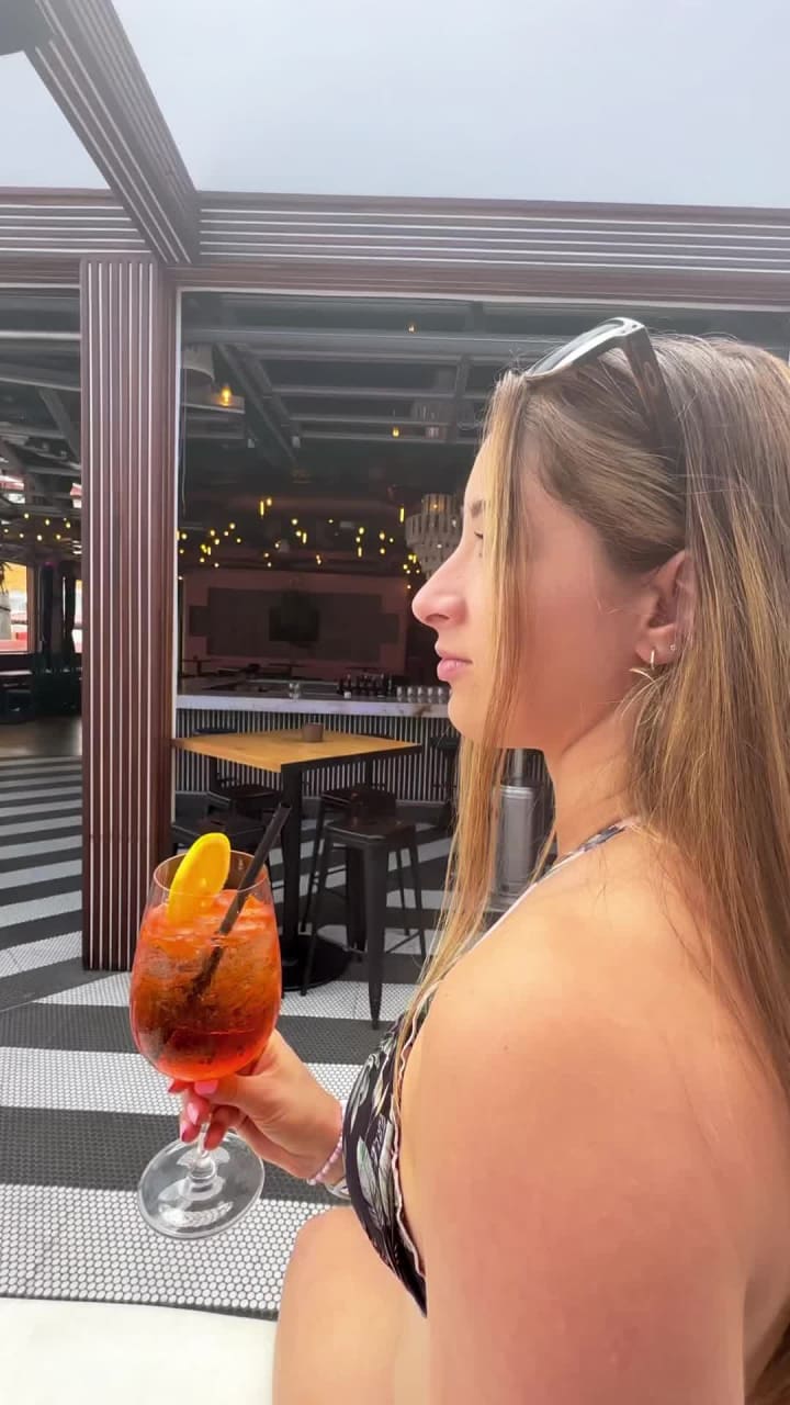 Video review of Flamingo Deck