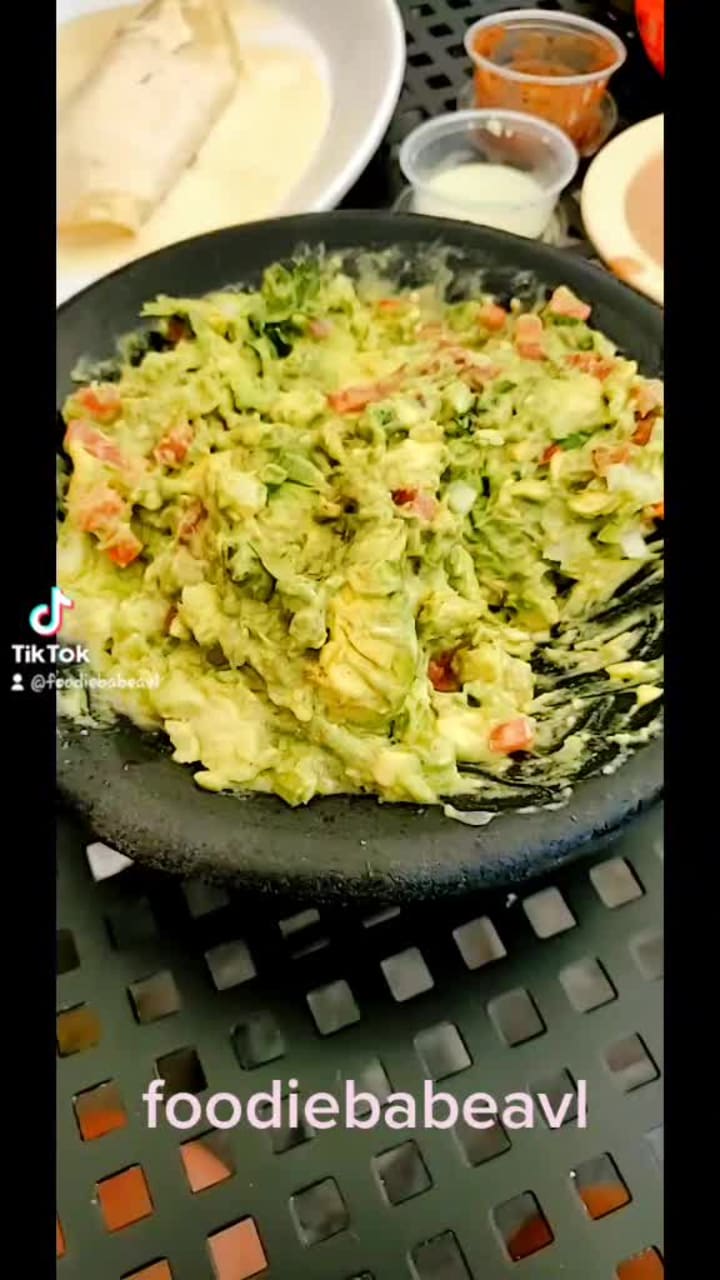 Video review of Papas & Beer