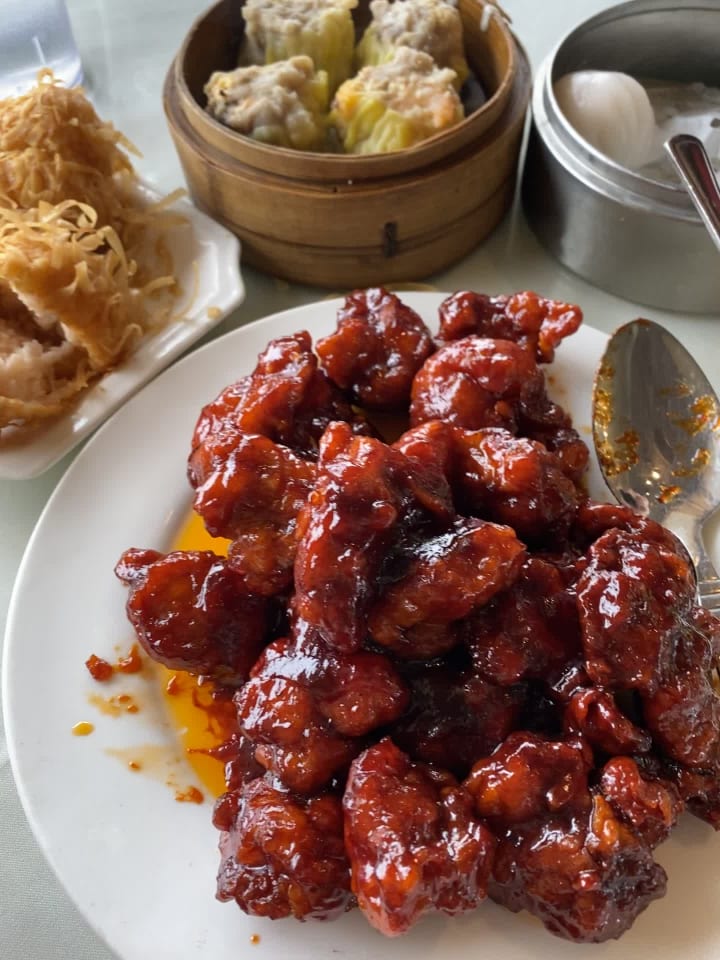 Lucky House Chinese Restaurant