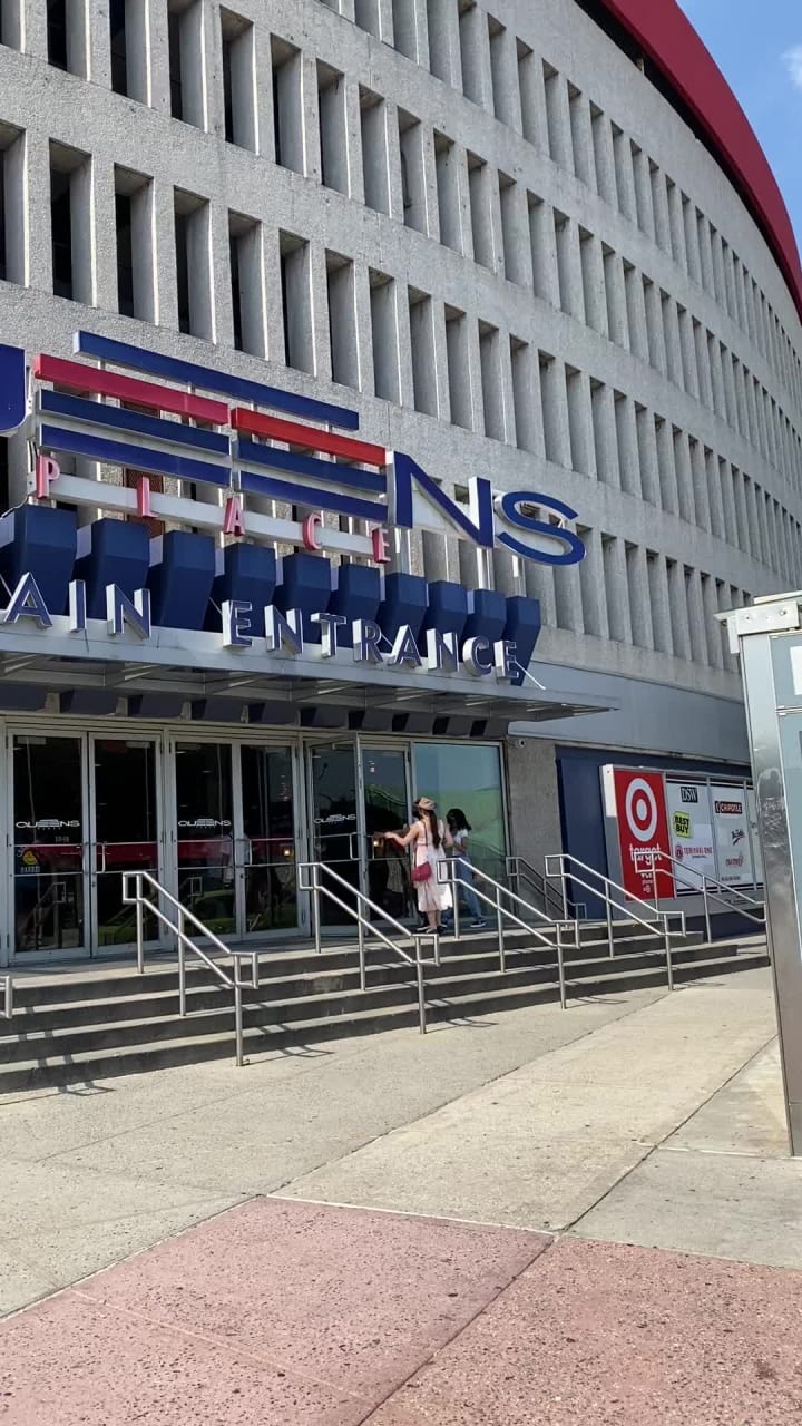 Video review of Queens Place Mall