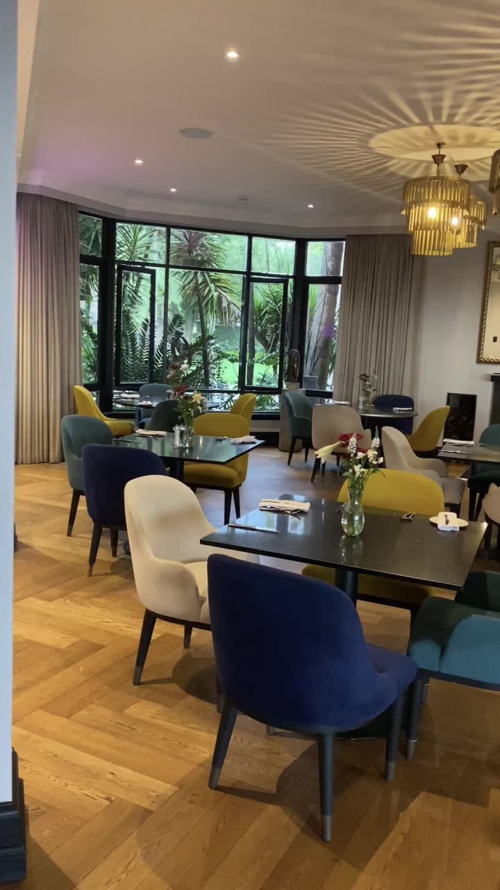 Apogee Boutique Hotel