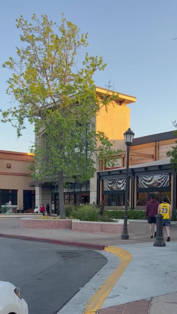 Video review of The Oaks