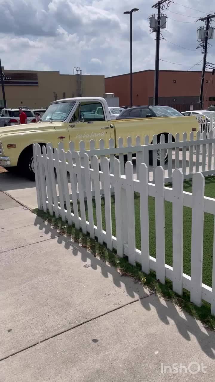 La La Land Kind Cafe