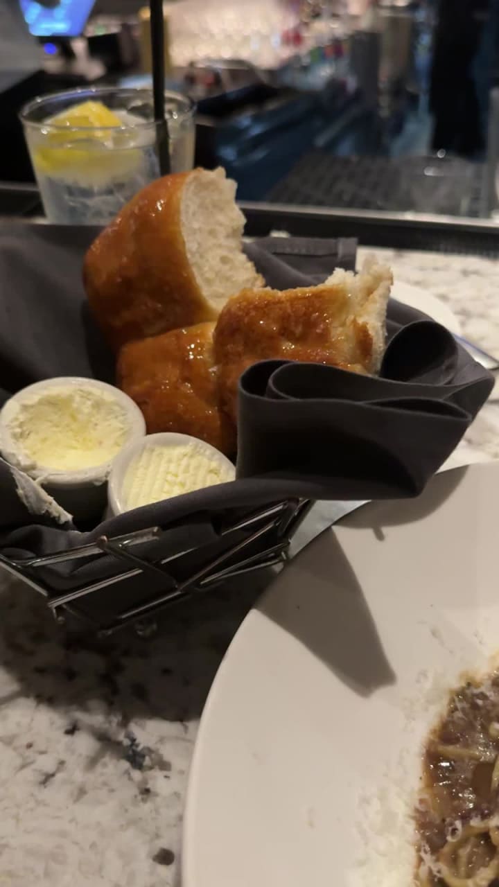 Video review of Michael Jordan's Steak House - Mohegan Sun