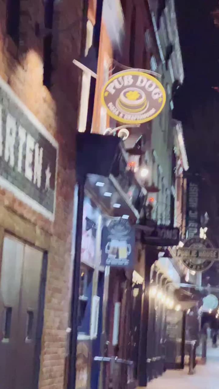 Pub Dog Pizza & Drafthouse