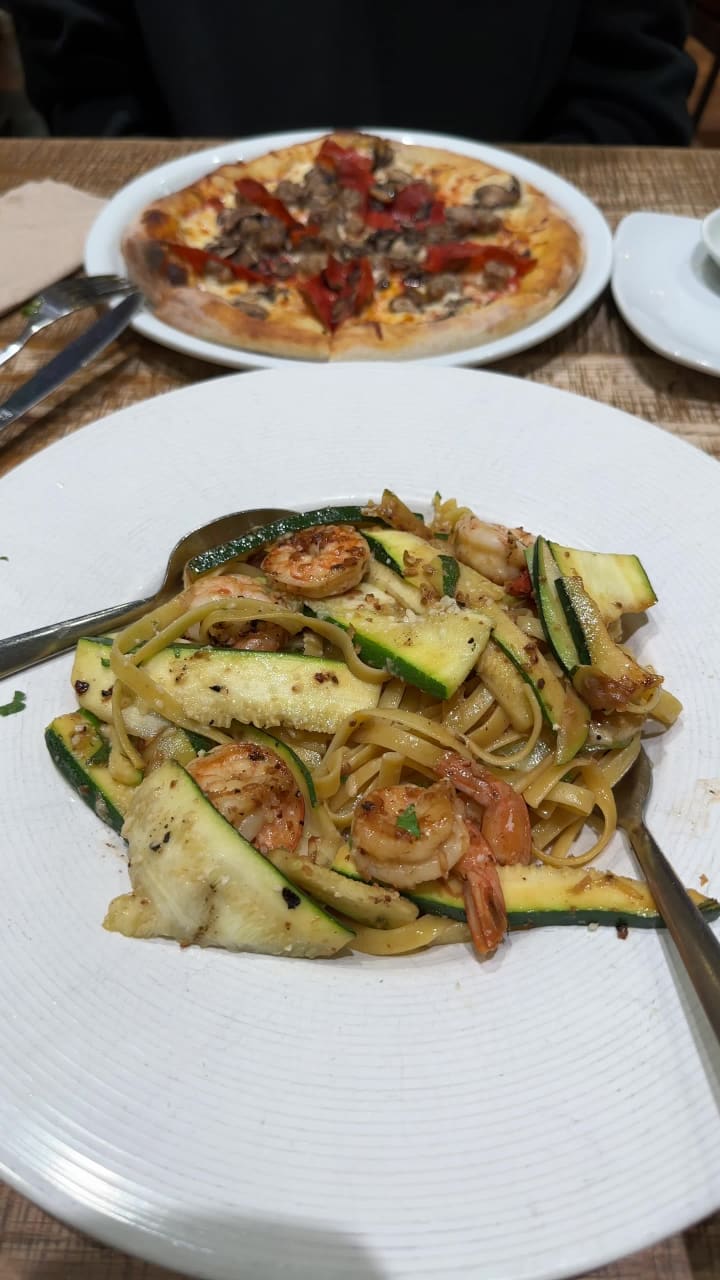 Video review of California Pizza Kitchen