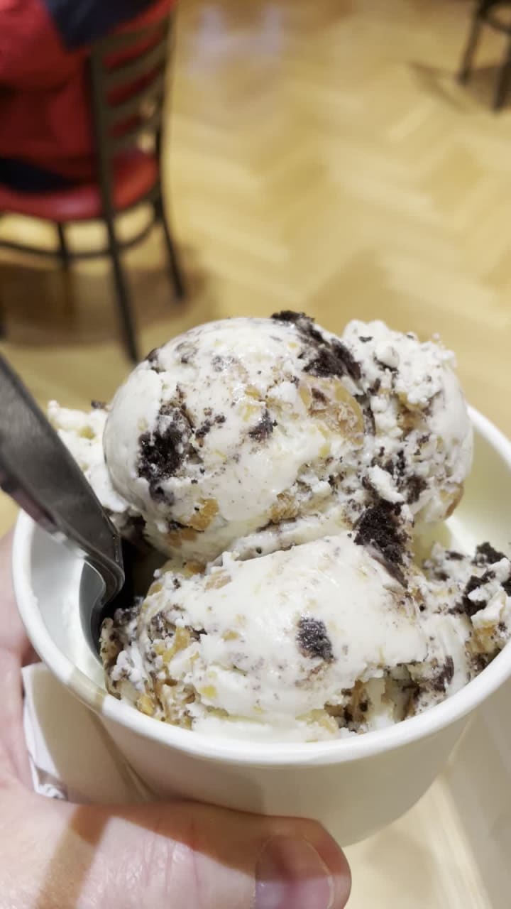 Video review of Annapolis Ice Cream Company