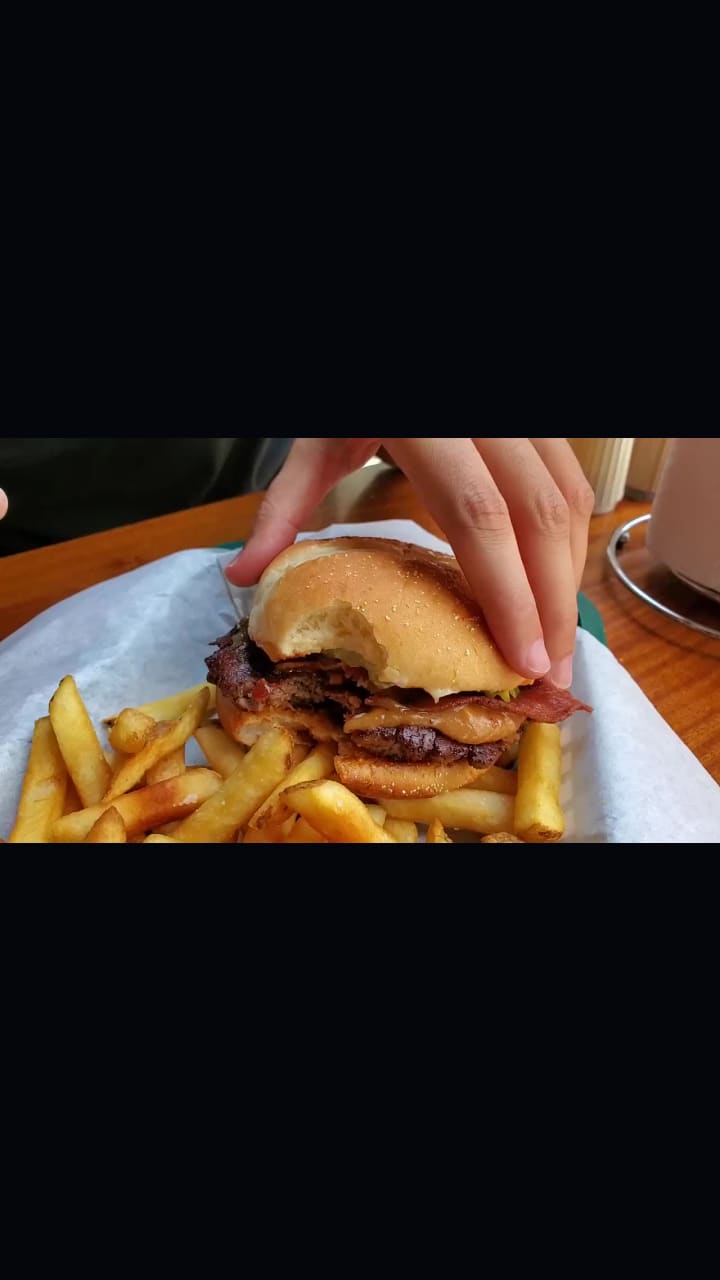 Killer Burger Hollywood