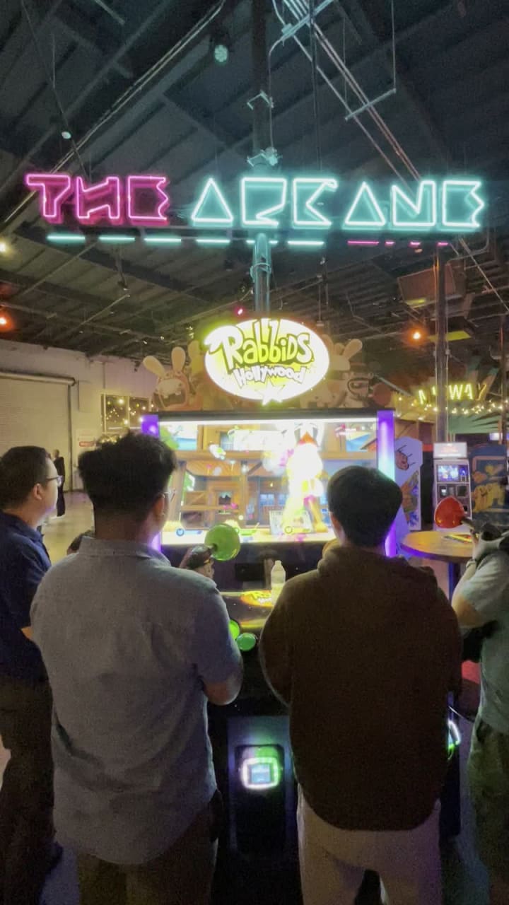 Video review of Two Bit Circus