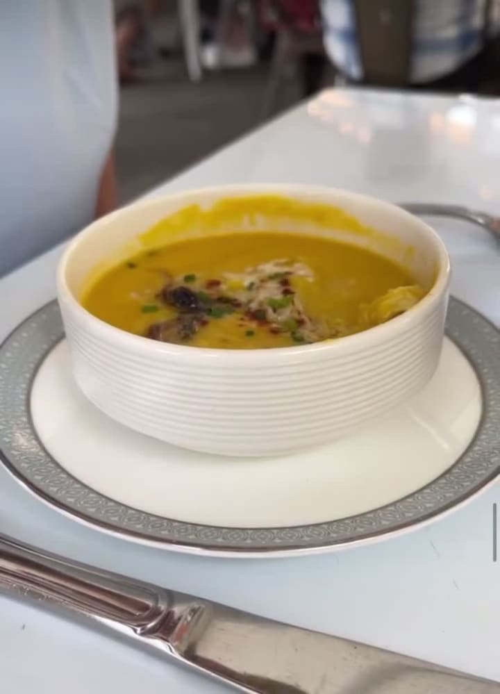 Video review of Harry's Beach House