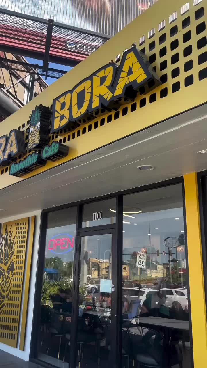 Bora Bora smoothie Cafe 