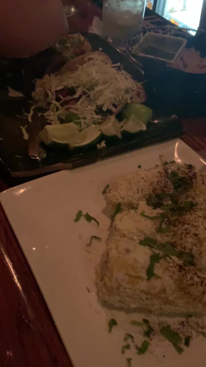 Verde Kitchen & Cocktails