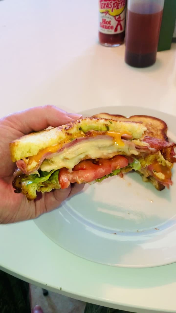 Applebee's Grill + Bar