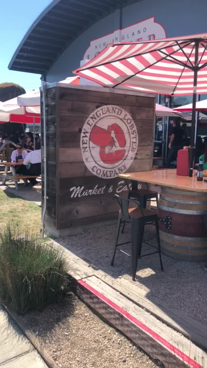 New England Lobster Market & Eatery