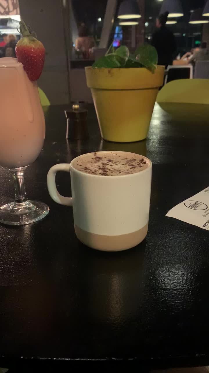 Radisson red Oui Bar