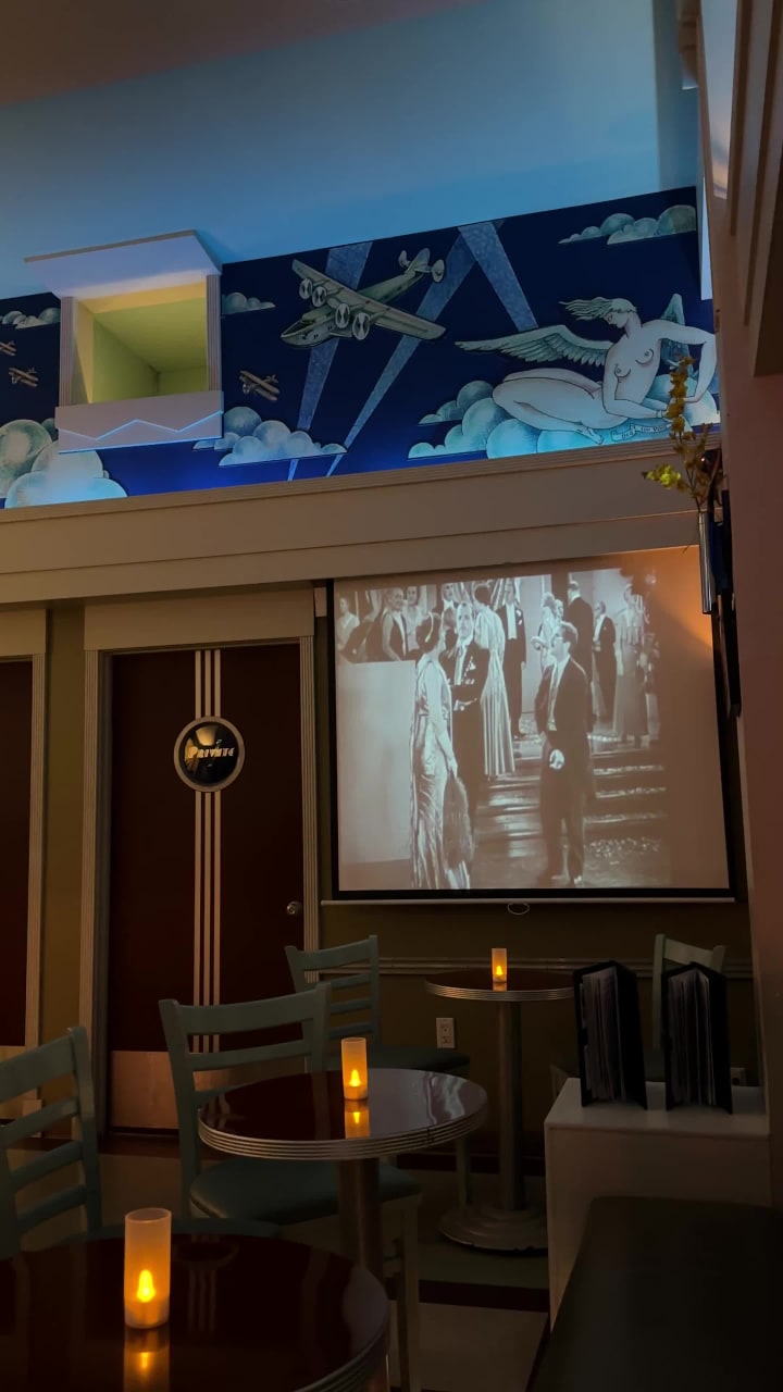 Video review of Stookey's Club Moderne