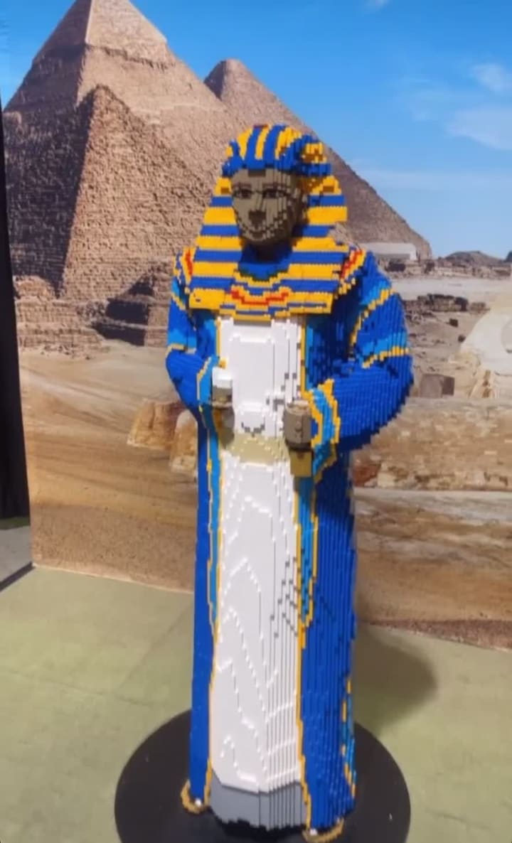 Video review of The LEGO Store